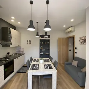 Vakantiehuis Rusina, Santa Venerina