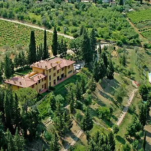 https://tenuta-la-cipresseta-monsanto.it-tuscanyhotel.com