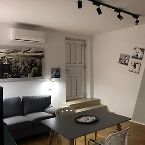 https://elephant-house.it-lombardy.com